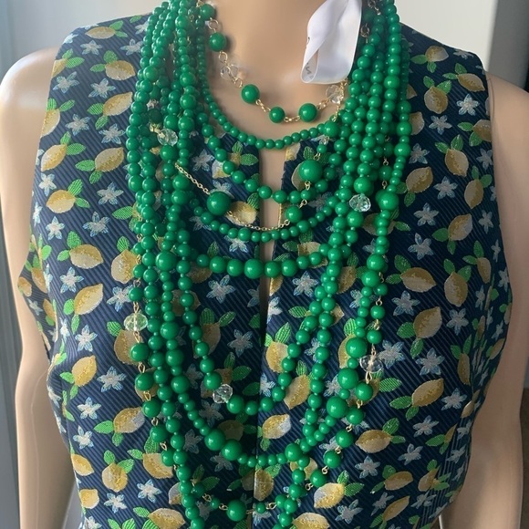 Multi Layered bead Necklace in Hunter Green - Picture 4 of 6